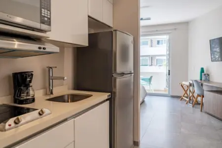 159f334a 55e4 4f rHtS2.jpg