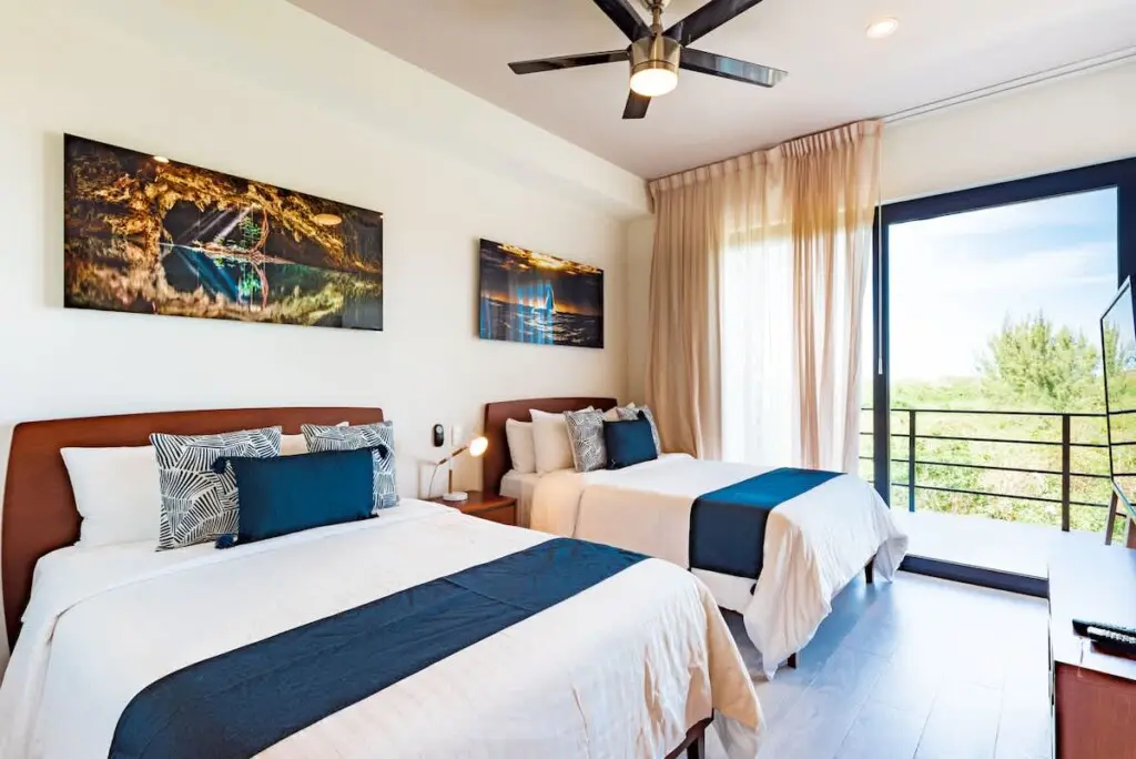 ba18c1ec d9d8 4b M9 gk.jpg