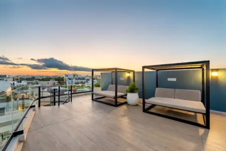 c608db3c 54de 4f Y dVo.jpg