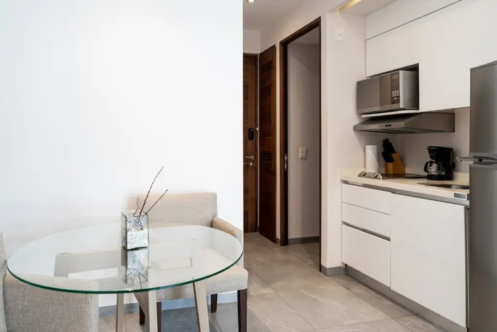 cef5267b 5107 4b rJfYe.jpg