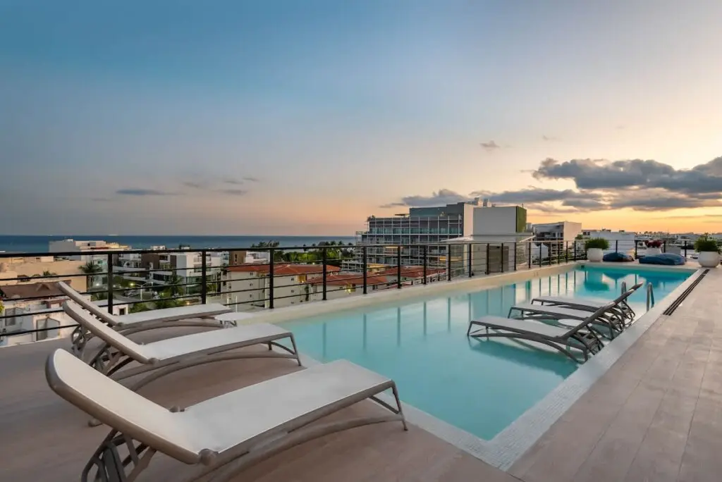 ffcec2c6 b77c 40 9fUr6.jpg