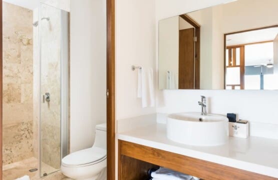 7336c5cc bfbe 46 74Y7L.jpg